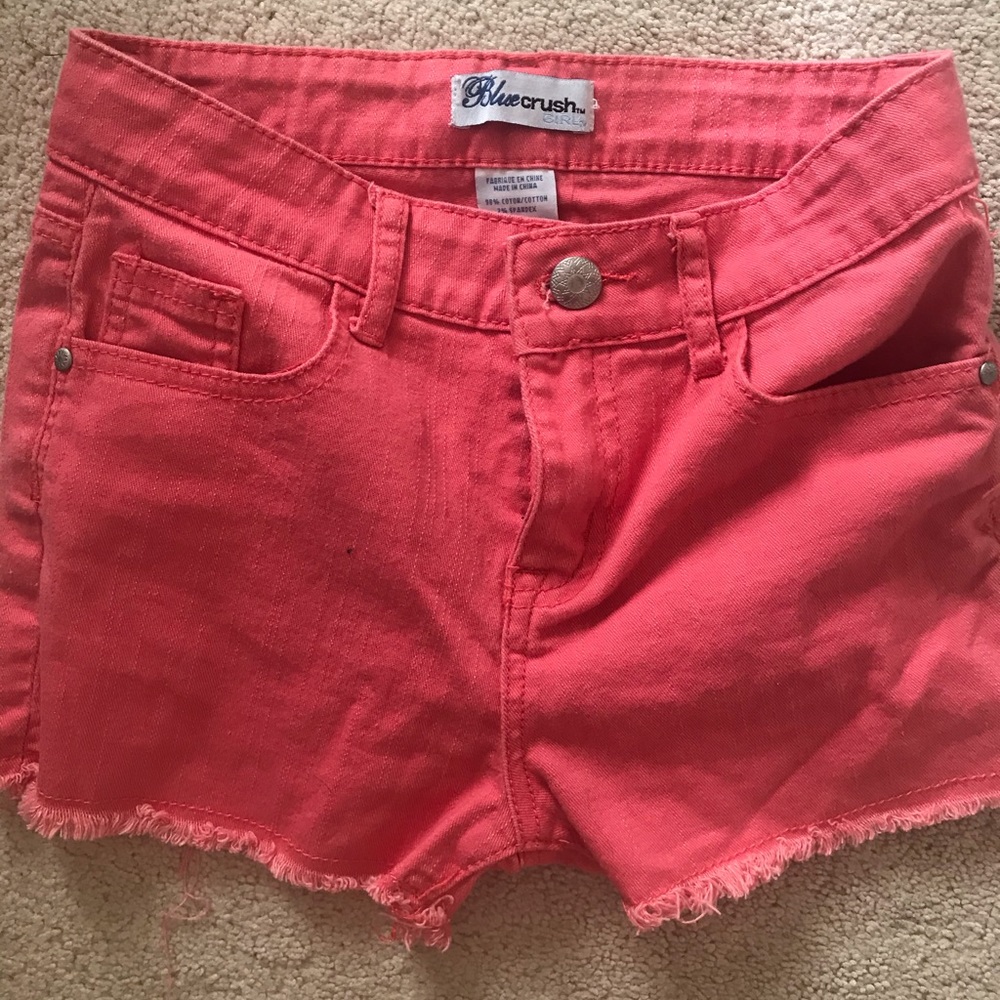 coraly coloured shorts!